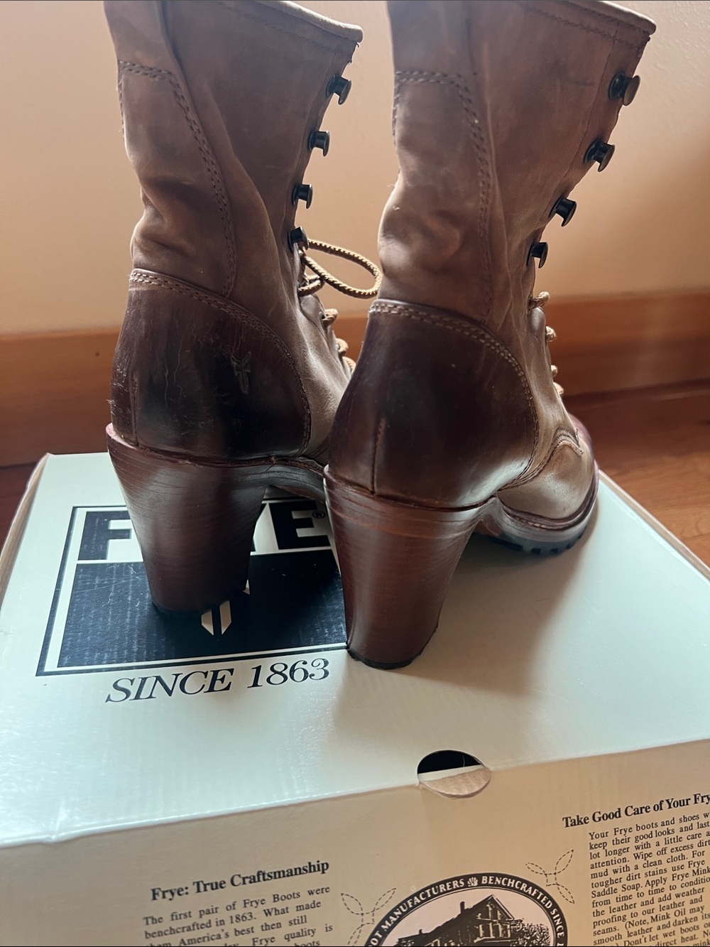Frye Brown Leather Lucy Lace-Up Boots! - Picture 4 of 4